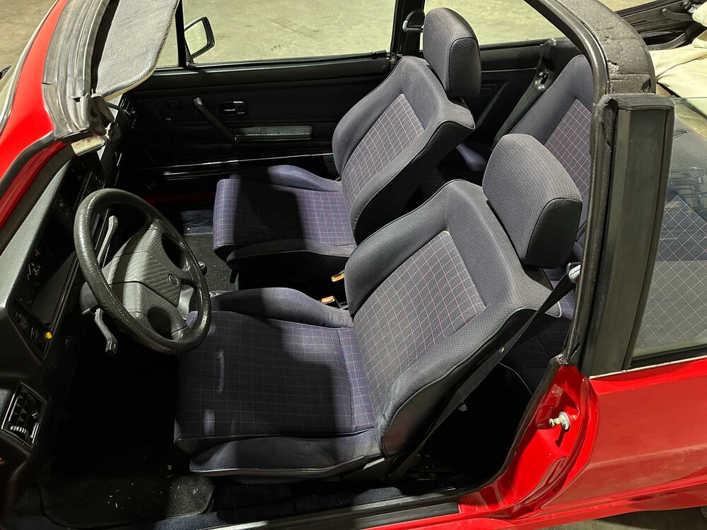 Volkswagen Golf Mk1 Cabriolet 1.8 95pk 1988, 20-LVG-4