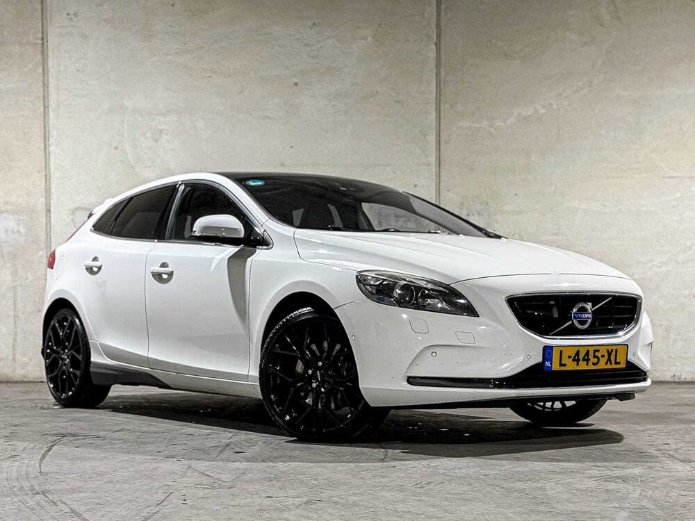 Volvo V40 2.0 D3 Summum 148pk 2012, L-445-XL