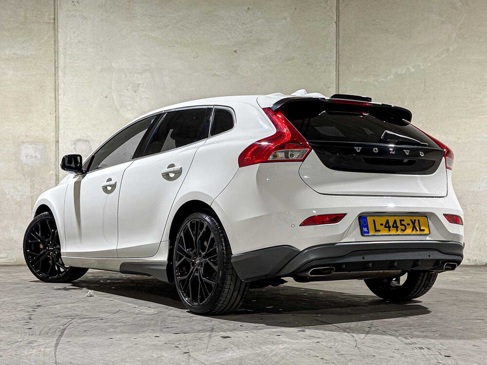 Volvo V40 2.0 D3 Summum 148pk 2012, L-445-XL