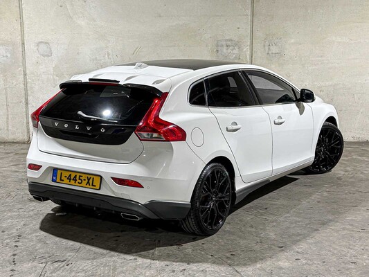 Volvo V40 2.0 D3 Summum 148pk 2012, L-445-XL