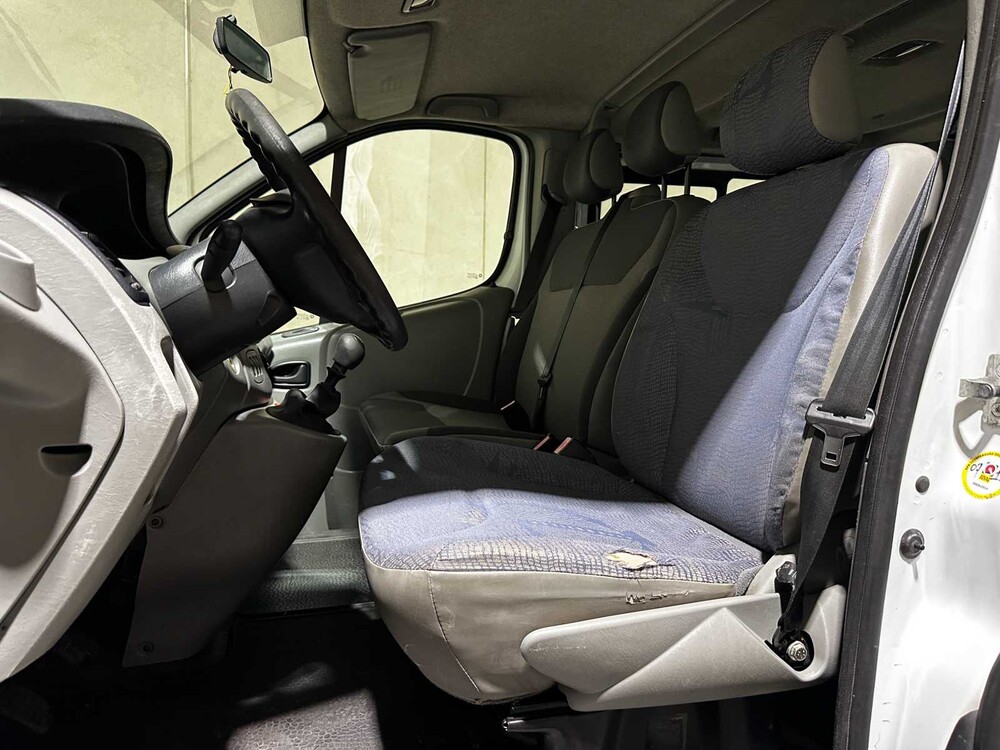 Renault Trafic Combi 2.5 dCi L2H1 9-Persoons 135pk 2004 (Origineel-NL), 50-PR-RN