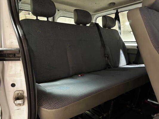 Renault Trafic Combi 2.5 dCi L2H1 9-Persoons 135pk 2004 (Origineel-NL), 50-PR-RN