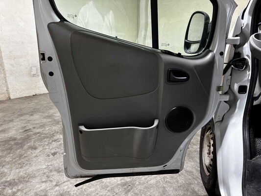 Renault Trafic Combi 2.5 dCi L2H1 9-Persoons 135pk 2004 (Origineel-NL), 50-PR-RN