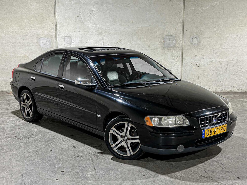 Volvo S60 2.4D Kinetic 125pk 2005 (Origineel-NL), 08-RT-RG