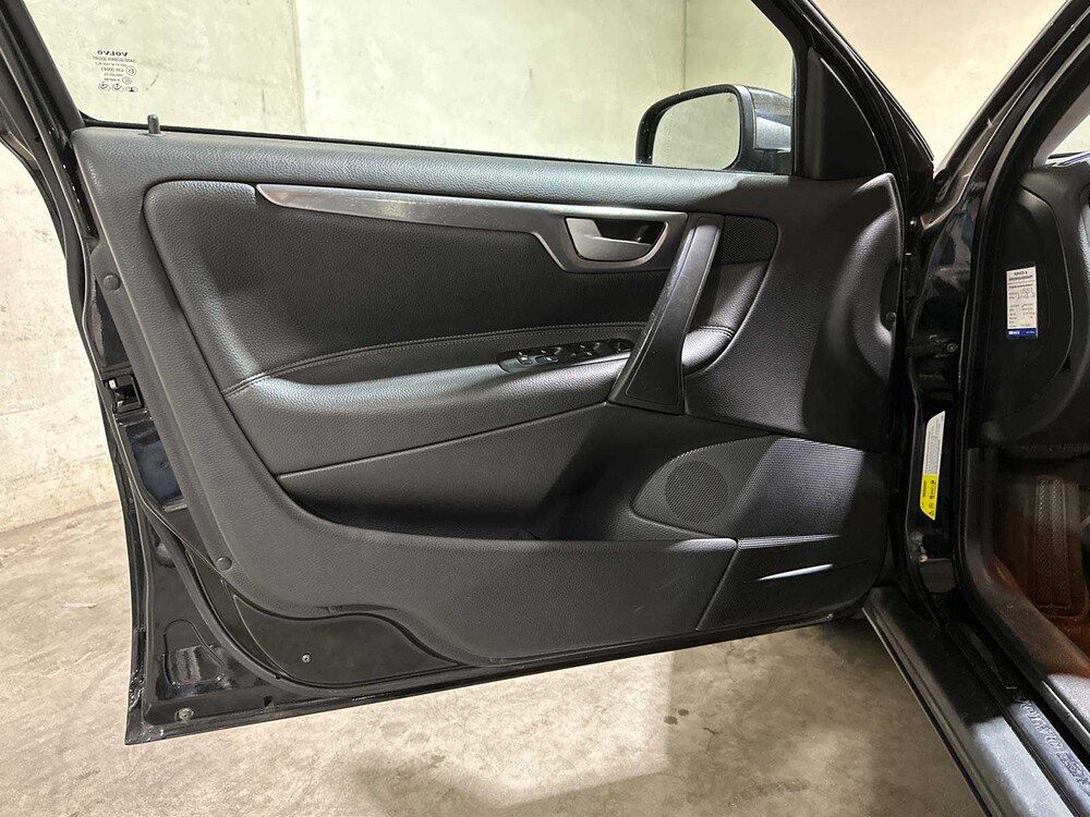 Volvo S60 2.4D Kinetic 125pk 2005 (Origineel-NL), 08-RT-RG