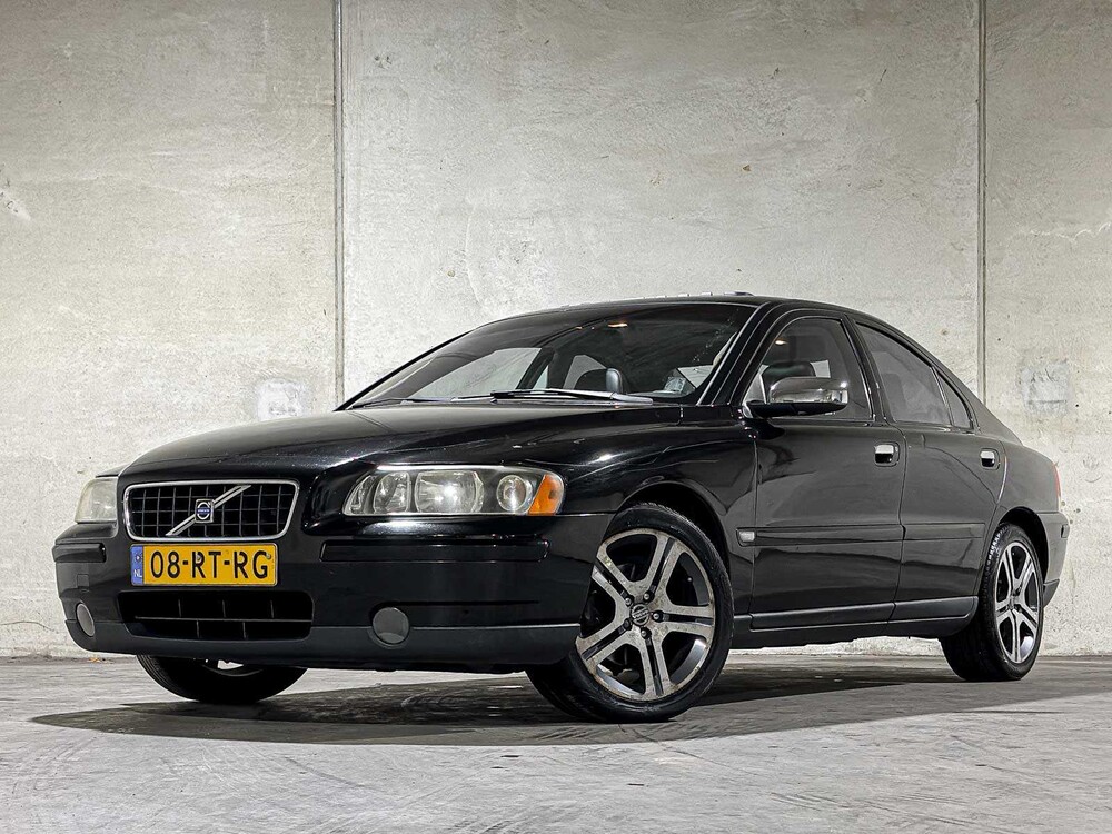 Volvo S60 2.4D Kinetic 125pk 2005 (Origineel-NL), 08-RT-RG