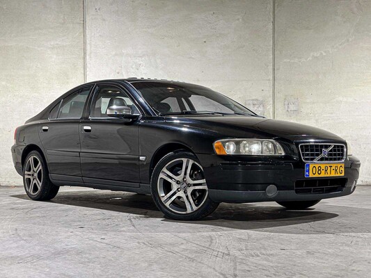 Volvo S60 2.4D Kinetic 125pk 2005 (Origineel-NL), 08-RT-RG