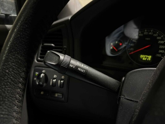 Volvo S60 2.4D Kinetic 125pk 2005 (Origineel-NL), 08-RT-RG