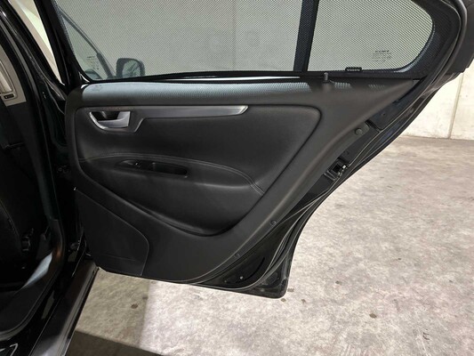 Volvo S60 2.4D Kinetic 125pk 2005 (Origineel-NL), 08-RT-RG