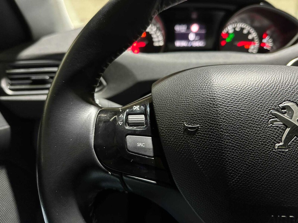 Peugeot 308 SW 1.2 PureTech Blue Lease Premium 5D 131pk 2020 (Origineel-NL), H-199-PD