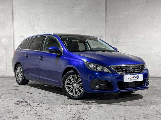 Peugeot 308 SW 1.2 PureTech Blue Lease Premium 5D 131 PS 2020 (Original-NL), H-199-PD