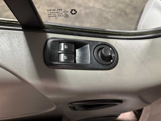 Opel Vivaro 2.0 CDTI L1H1 114pk 2010 Dubbelcabine (Origineel-NL + 1e eigenaar) Automaat, 9-VGJ-77