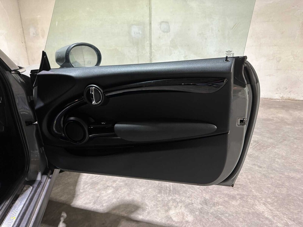 MINI Cooper Electric Essential 33 kWh 184pk 2021 F56 (Origineel-NL), L-232-DH