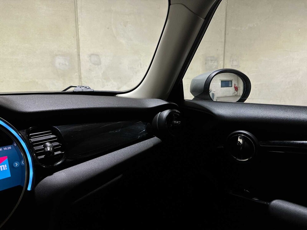 MINI Cooper Electric Essential 33 kWh 184pk 2021 F56 (Origineel-NL), L-232-DH