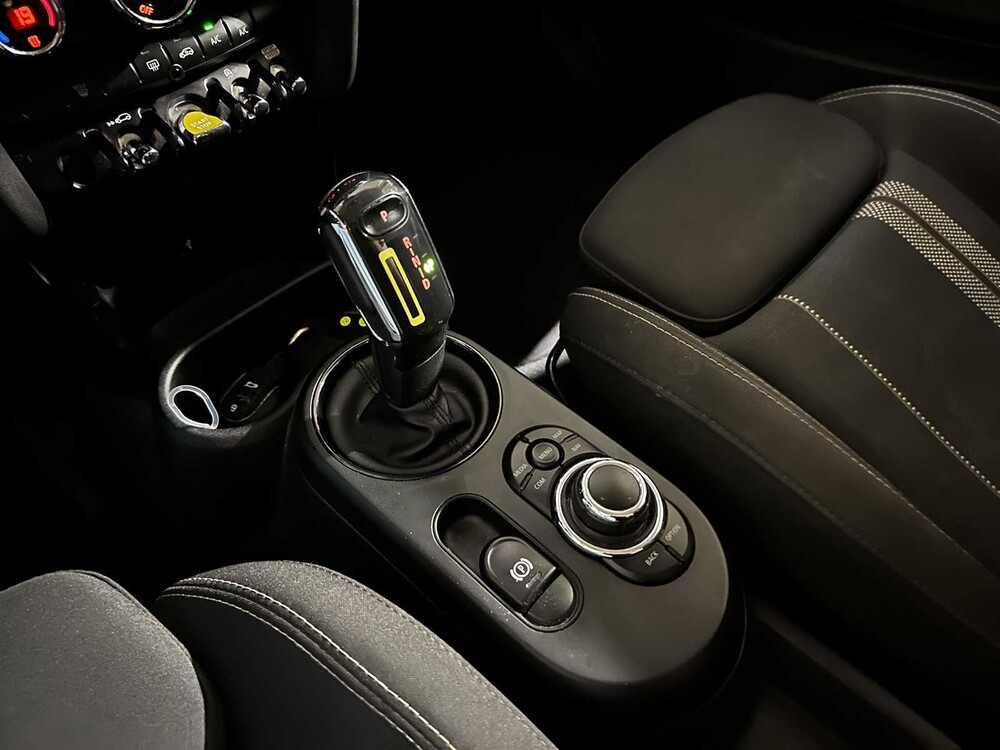 MINI Cooper Electric Essential 33 kWh 184pk 2021 F56 (Origineel-NL), L-232-DH