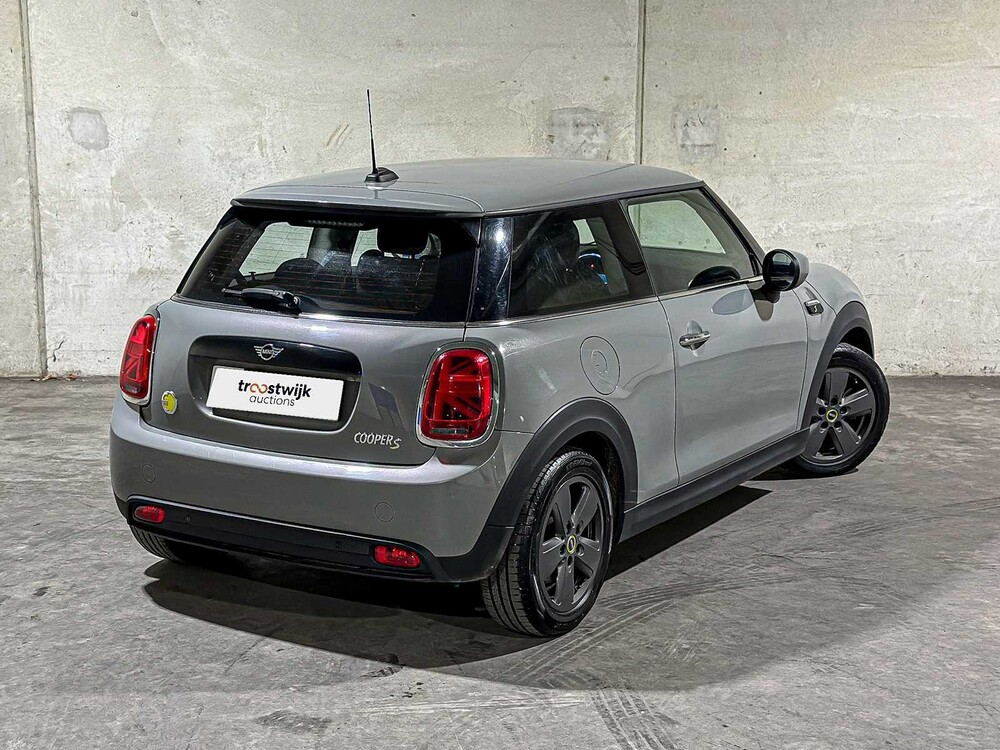 MINI Cooper Electric Essential 33 kWh 184pk 2021 F56 (Origineel-NL), L-232-DH