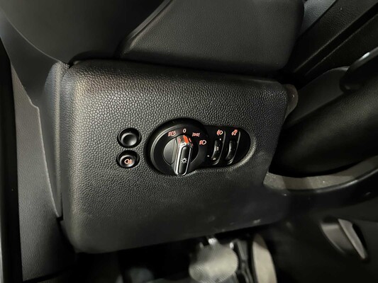 MINI Cooper Electric Essential 33 kWh 184pk 2021 F56 (Origineel-NL), L-232-DH