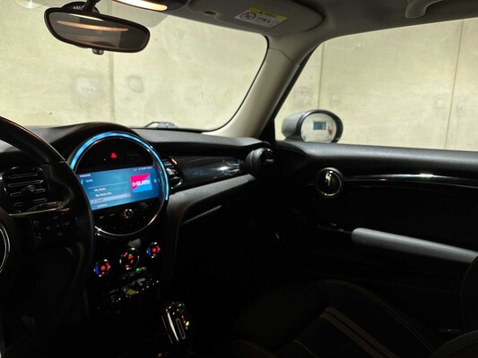 MINI Cooper Electric Essential 33 kWh 184pk 2021 F56 (Origineel-NL), L-232-DH