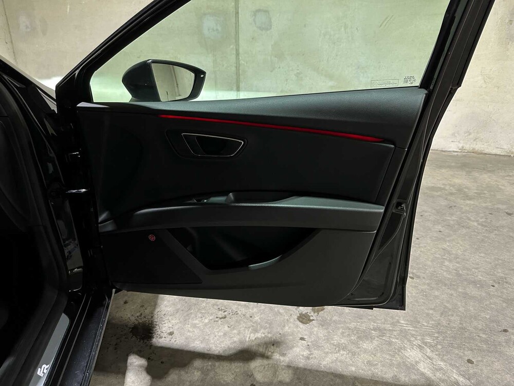 SEAT Leon 1.5 TSI FR Ultimate Edition Black 150pk 2020 AUTOMAAT (Origineel-NL), G-065-XS