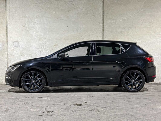 SEAT Leon 1.5 TSI FR Ultimate Edition Black 150pk 2020 AUTOMAAT (Origineel-NL), G-065-XS