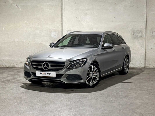 Premium personenauto's van Porche, BMW, Mercedes-Benz, Audi en meer