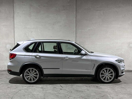 BMW X5 xDrive40e iPerformance High Executive -individual- F15 313pk 2016, R-711-DS