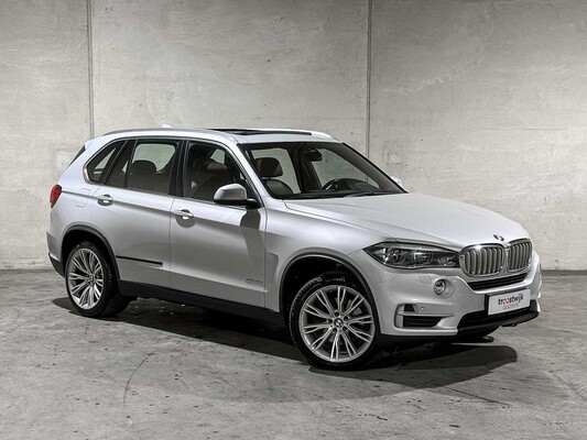 BMW X5 xDrive40e iPerformance High Executive -individual- F15 313pk 2016, R-711-DS