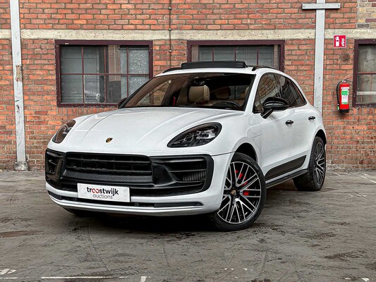 Luxury & sports cars te Milsbeek