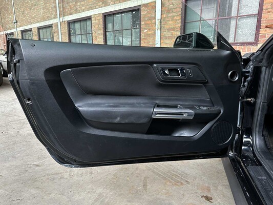 Ford Mustang 3.7 V6 300pk 2017 Coupe