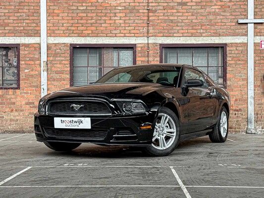 Luxury & sports cars te Milsbeek