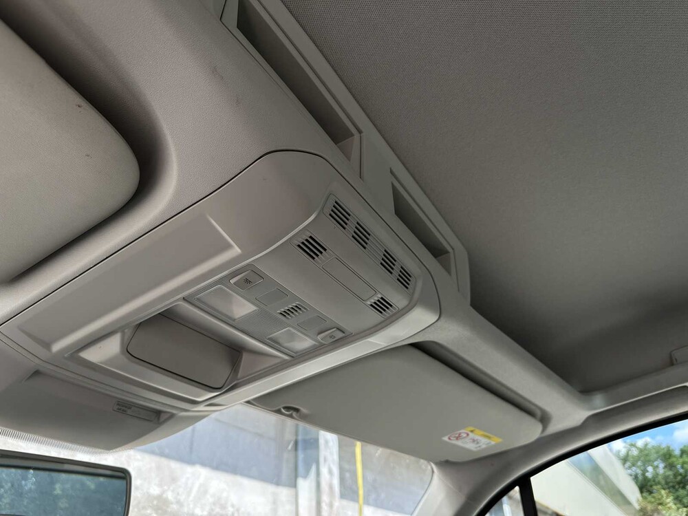 Volkswagen Crafter 50 2.0 TDI L4 DLDC Highline Dubbelcabine 177pk 2019 (Origineel-NL) Automaat, V-120-VL