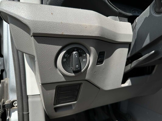 Volkswagen Crafter 50 2.0 TDI L4 DLDC Highline Dubbelcabine 177pk 2019 (Origineel-NL) Automaat, V-120-VL