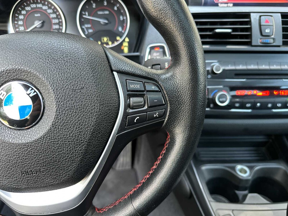 BMW 125d High Executive 1-serie 215pk 2014 Automaat, PZ-573-N