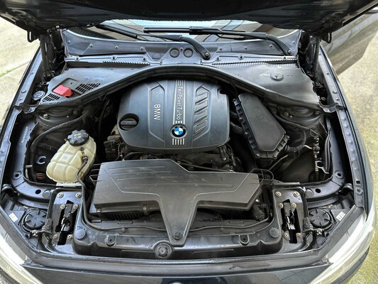BMW 125d High Executive 1-serie 215pk 2014 Automaat, PZ-573-N