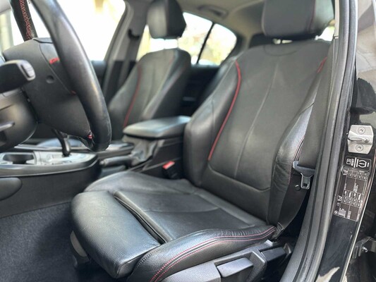 BMW 125d High Executive 1-serie 215pk 2014 Automaat, PZ-573-N
