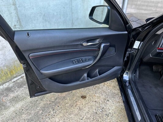 BMW 125d High Executive 1-serie 215pk 2014 Automaat, PZ-573-N