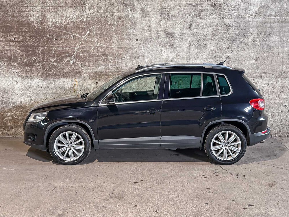 Volkswagen Tiguan 2.0 TSI Track&Field 4Motion 200pk 2008, L-775-LG