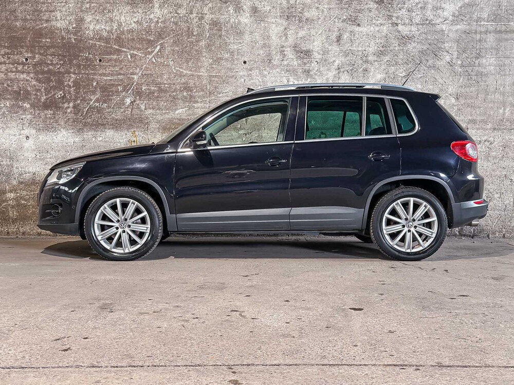 Volkswagen Tiguan 2.0 TSI Track&Field 4Motion 200pk 2008, L-775-LG