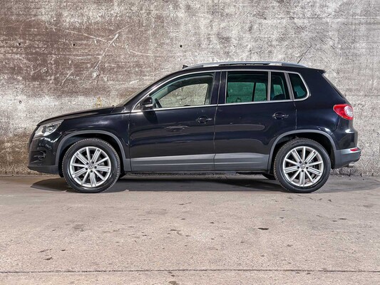 Volkswagen Tiguan 2.0 TSI Track&Field 4Motion 200pk 2008, L-775-LG