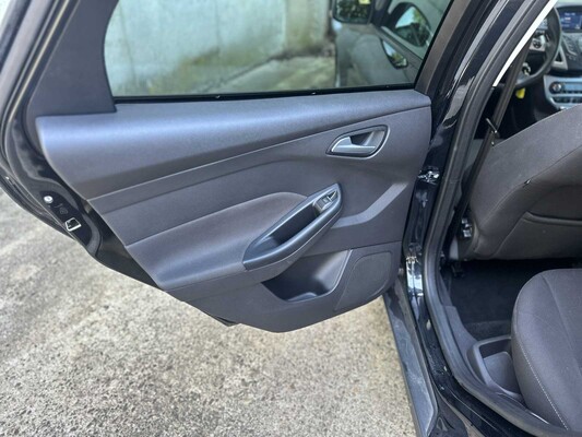 Ford Focus Wagon 1.6 Ecoboost Titanium 150pk 2014, R-425-VV