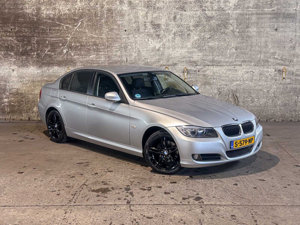 BMW 318i 2.0 3-serie 143pk 2010, S-579-NP