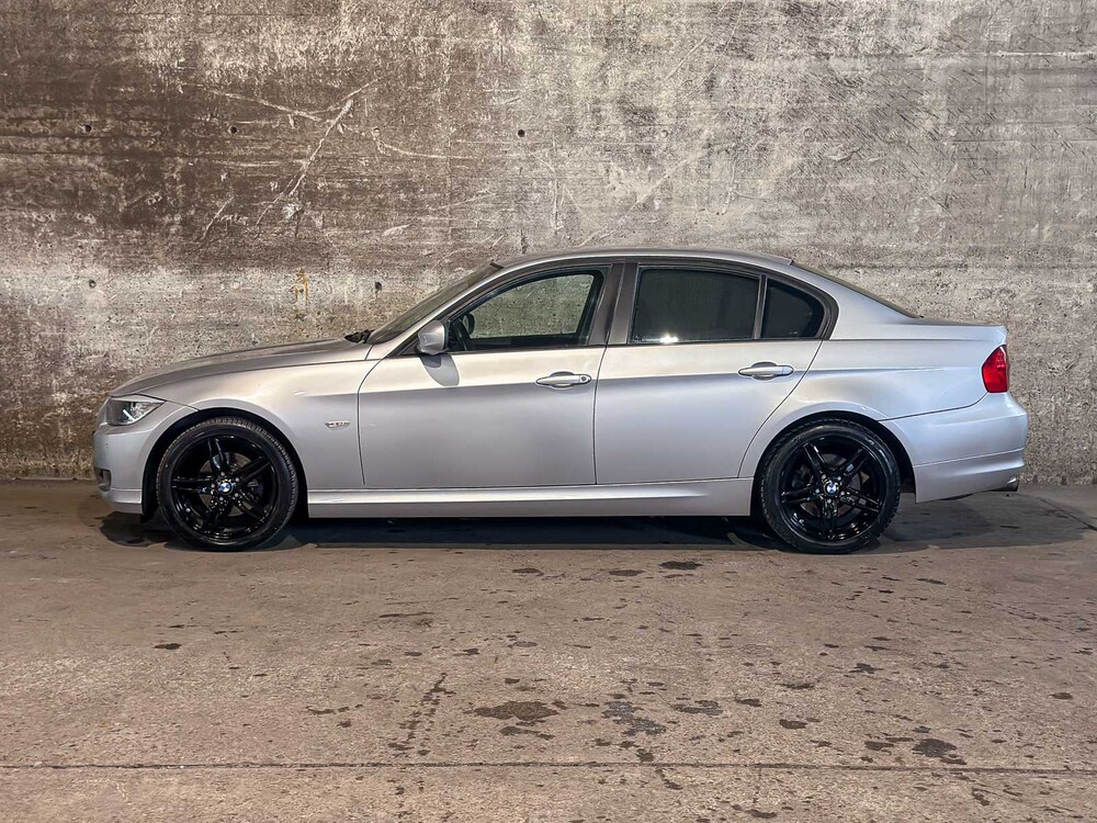BMW 318i 2.0 3-serie 143pk 2010, S-579-NP
