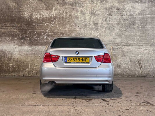 BMW 318i 2.0 3-serie 143pk 2010, S-579-NP