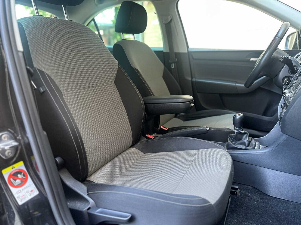 Skoda Rapid 1.2 TSI Greentech Elegance Businessline 105pk 2013 (Origineel-NL + 1e eigenaar), 86-ZSB-4