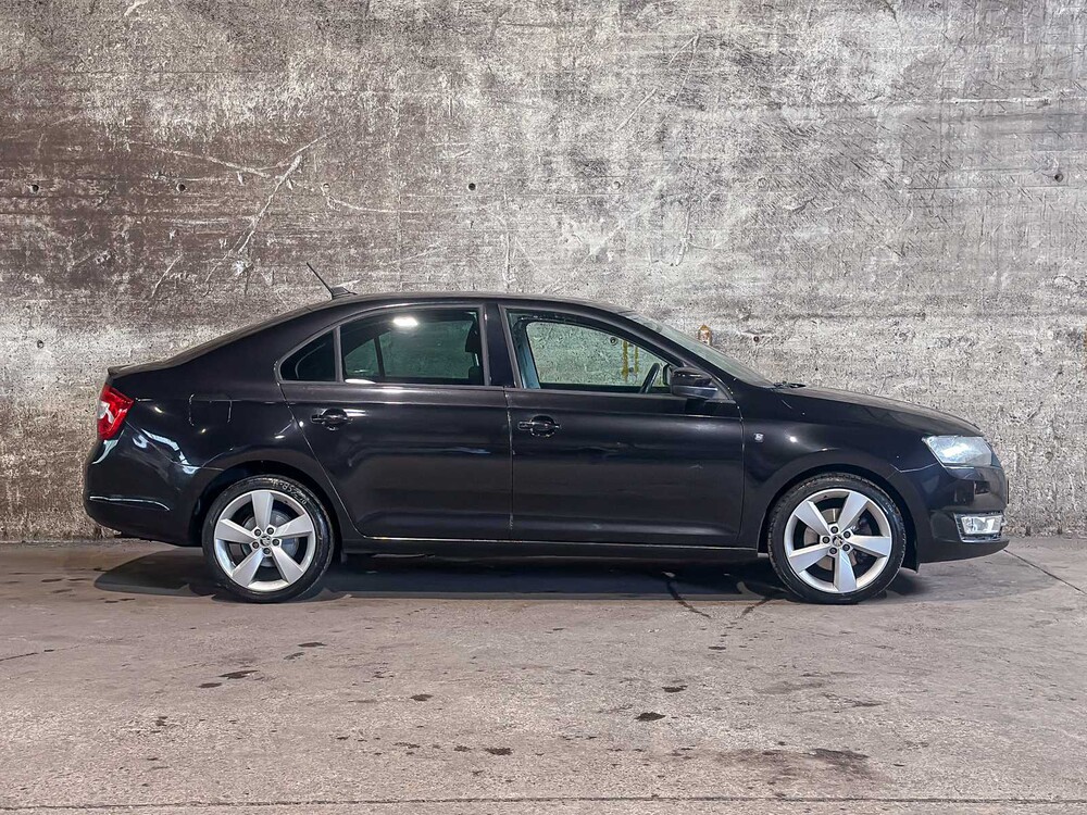 Skoda Rapid 1.2 TSI Greentech Elegance Businessline 105pk 2013 (Origineel-NL + 1e eigenaar), 86-ZSB-4