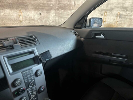 Volvo V50 1.8 Elite 125pk 2005 (Origineel-NL), 33-RD-GT