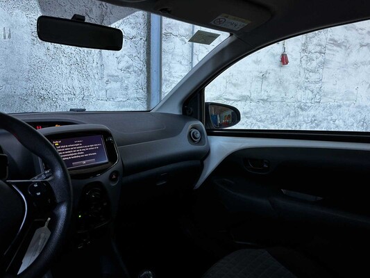 Peugeot 108 Active 1.0 e-VTi 72pk 3D 72pk 20221 (Origineel-NL + 1e Eigenaar), L-110-FD