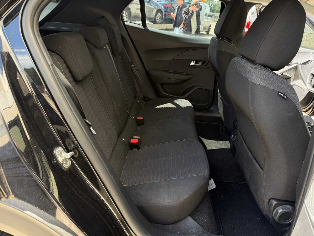 Peugeot 2008 1.2 pure tech 131pk 2023