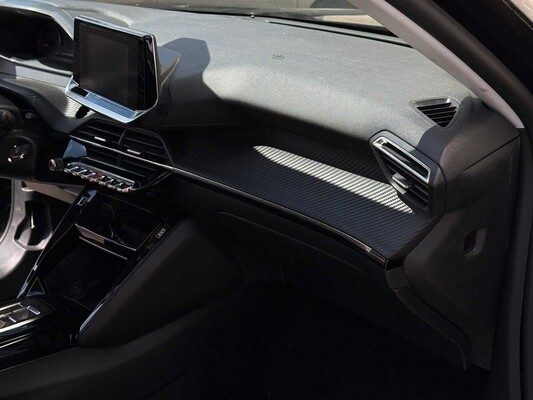 Peugeot 2008 1.2 pure tech 131pk 2023