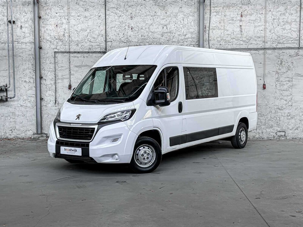 Peugeot Boxer 335 2.2 HDI L3H2 XR DC 6-Persoons 150pk 2016 Bedrijfswagen, V-165-GX